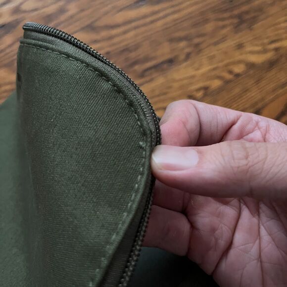 Shinola Detroit Green Canvas Airline Amenity Toiletries Travel Bag Pouch Only - Picture 4 of 6